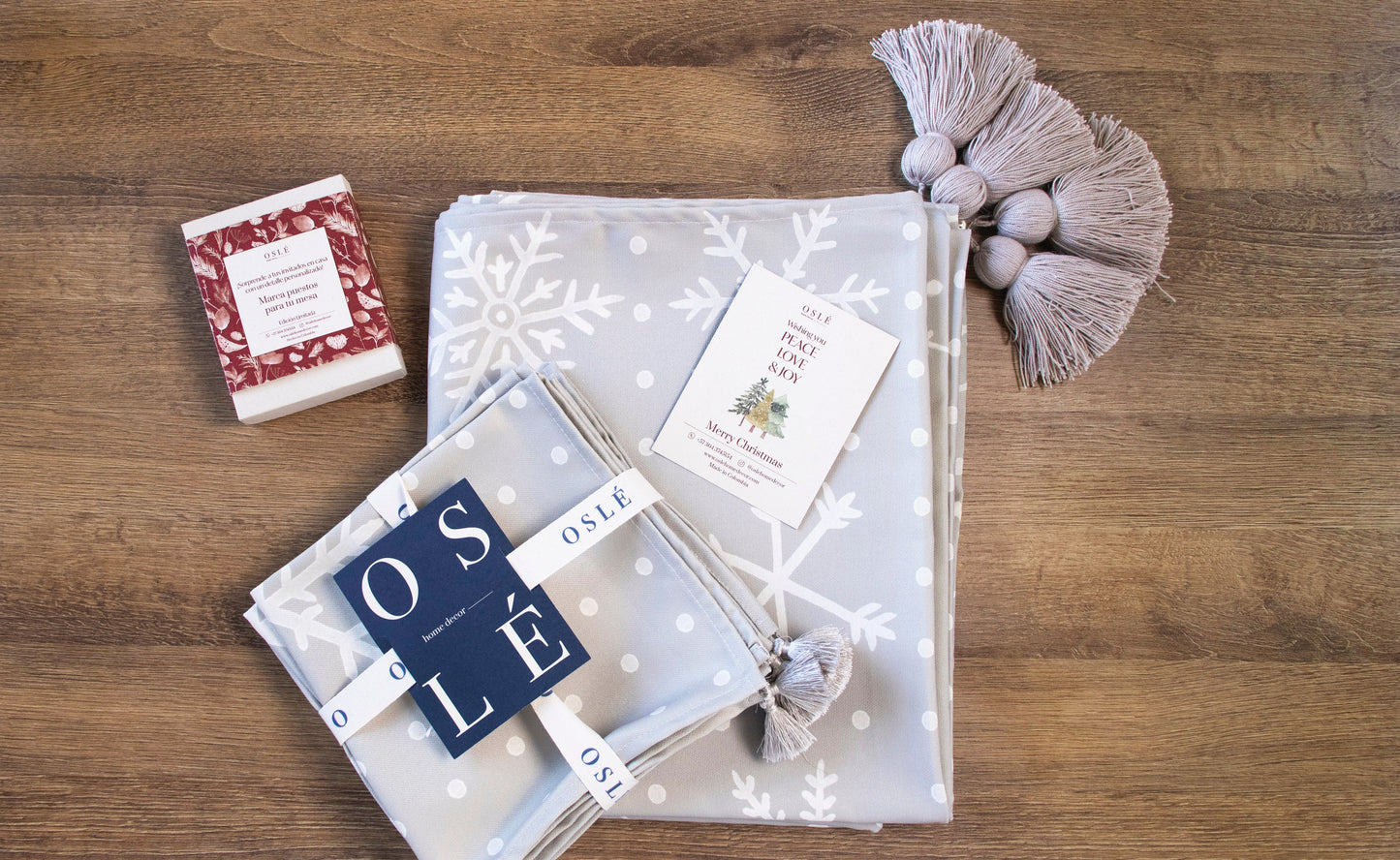 Kit Mantel Snowflakes + Regalo