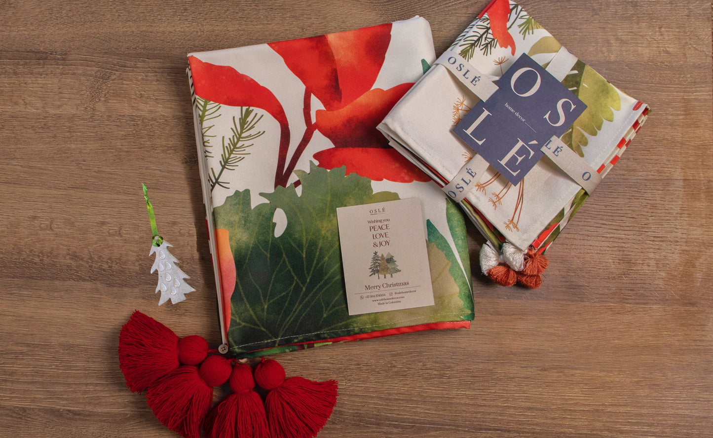 Kit Mantel Evergreen + Regalo