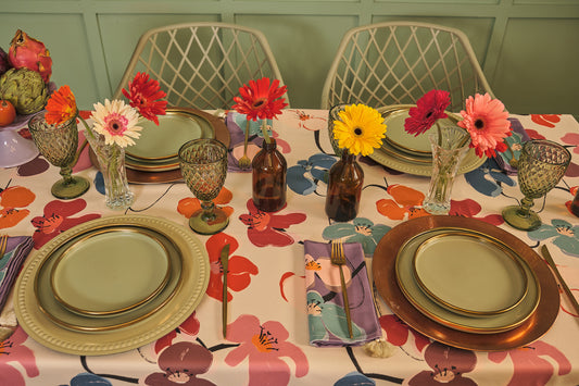 Mantel Retro Flowers