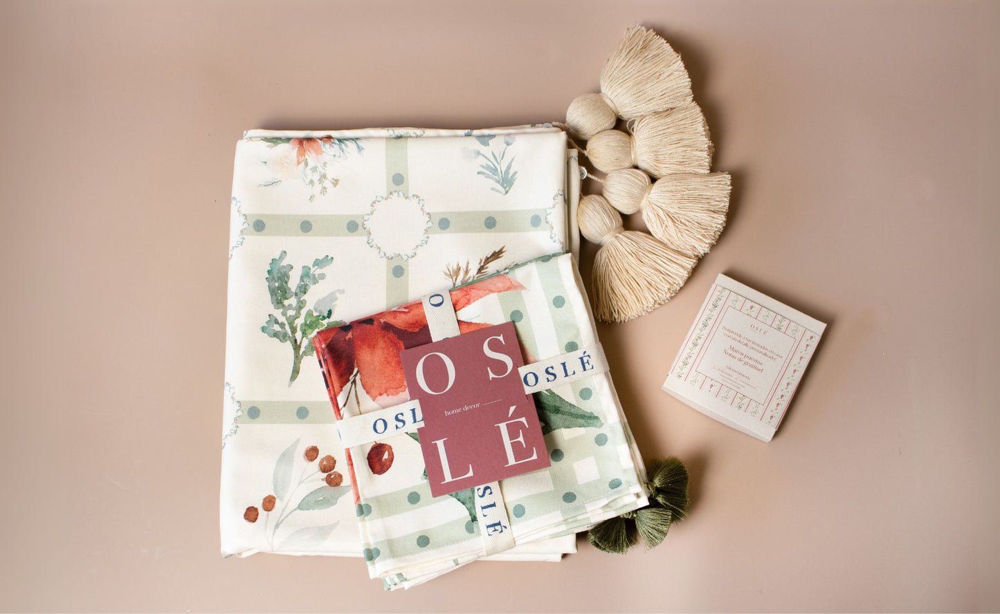 Kit Mantel Merry Patch + Regalo