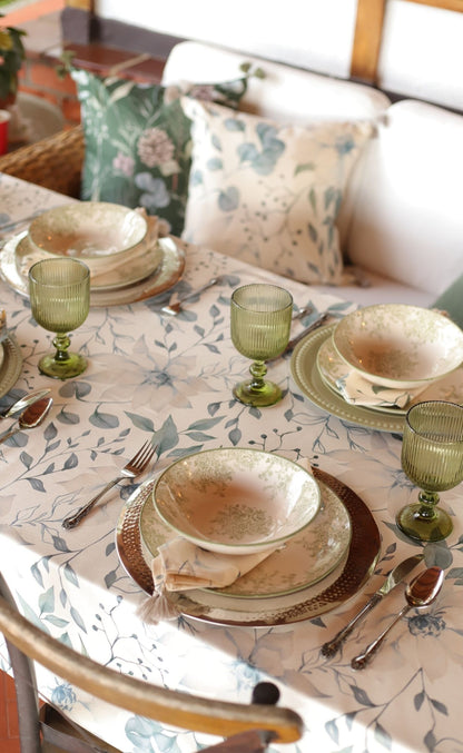 Mantel Snowleaf
