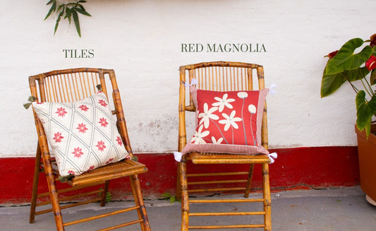 Cojín Red Magnolia y Tiles