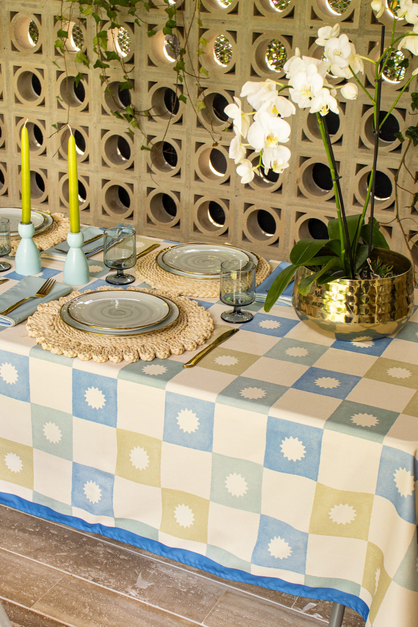 Mantel Grid Blue
