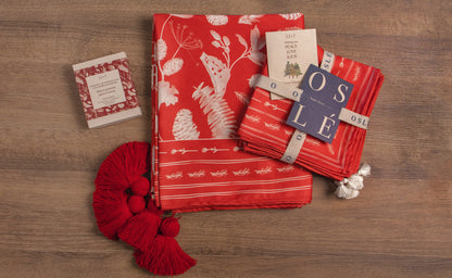 Kit Mantel Santa + Regalo